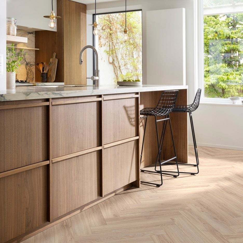 Moduleo LayRed Herringbone BlackJack Oak 22210 £53 Per Meter = £50.35 Per Pack