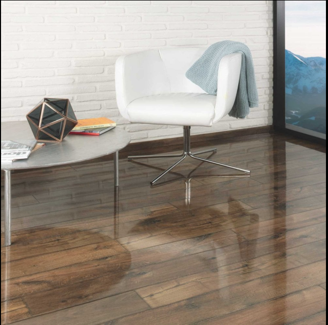 Kaindl Easy Touch 8mm Posino Oak High Gloss Laminate Flooring (0580) £21 Per Metre = £46.20 Per Pack